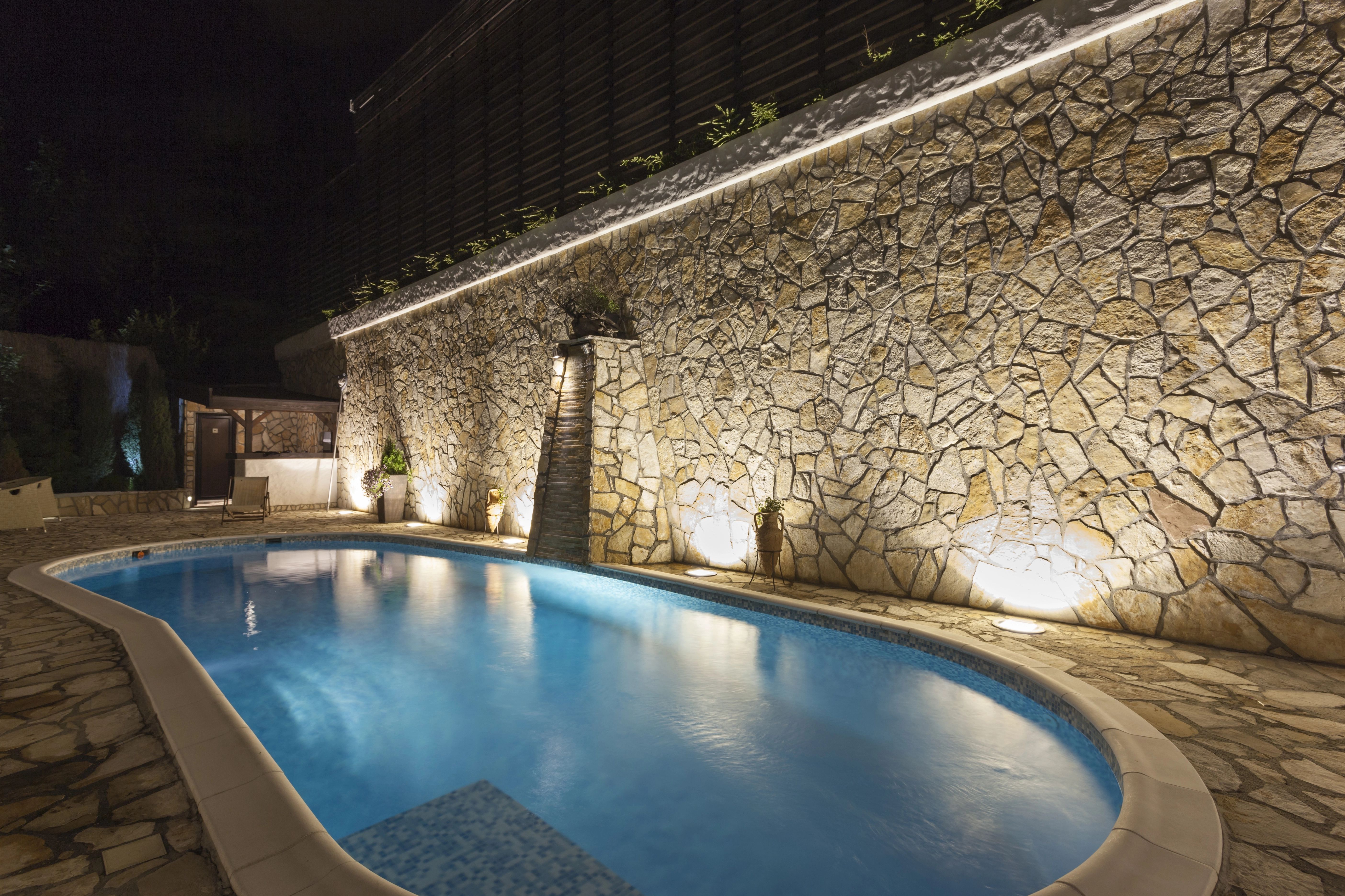 Bedford Landscape & Outdoor Lighting Electricians